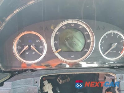 Zdjęcie 9 z 12 samochodu: 2008 MERCEDES-BENZ C 300 VIN:WDDGF54X98F090894 - miniatura