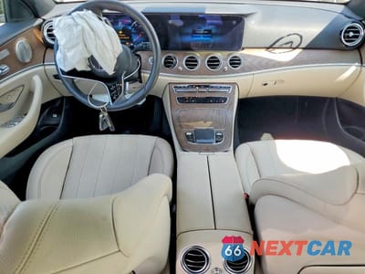 Zdjęcie 8 z 11 samochodu: 2022 MERCEDES-BENZ E 350 VIN:W1KZF8DB0NB087609 - miniatura