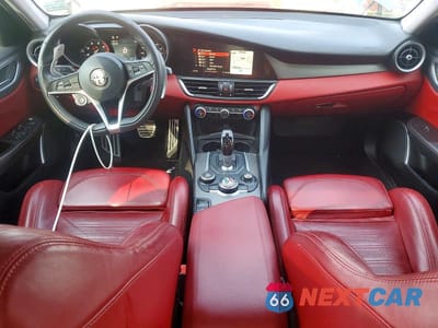 Zdjęcie 8 z 11 samochodu: 2019 ALFA ROMEO GIULIA TI VIN:ZARFAMBN9K7605819 - miniatura