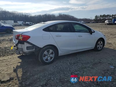 Trzecie zdjęcie samochodu z tyłu: 2017 CHEVROLET CRUZE LS VIN:1G1BC5SM4H7128329 - miniatura