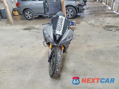 Drugie zdjęcie samochodu z przodu: 2009 YAMAHA YZFR6 VIN:JYARJ16E29A011842 - miniatura