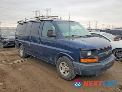 Czwarte zdjęcie samochodu z boku: 2004 CHEVROLET EXPRESS G1500 VIN:1GNFG15T741206387 - miniatura