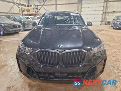 Piąte zdjęcie samochodu w środku: 2026 BMW X5 VIN:5UX23EU02T9184332 - miniatura