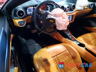 Zdjęcie 8 z 11 samochodu: 2015 FERRARI CALIFORNIA T VIN:ZFF77XJA5F0204488 - miniatura