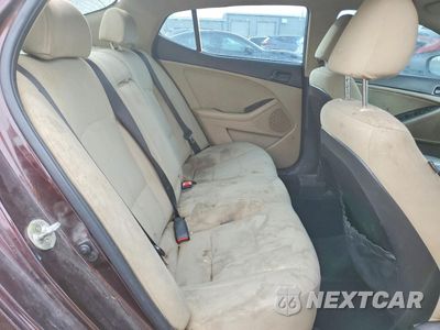 Zdjęcie 10 z 13 samochodu: 2015 KIA OPTIMA LX VIN:5XXGM4A75FG402433 - miniatura
