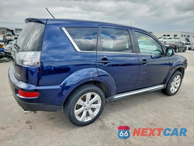 Trzecie zdjęcie samochodu z tyłu: 2011 MITSUBISHI OUTLANDER XLS VIN:JA4JS4AX4BU037804 - miniatura