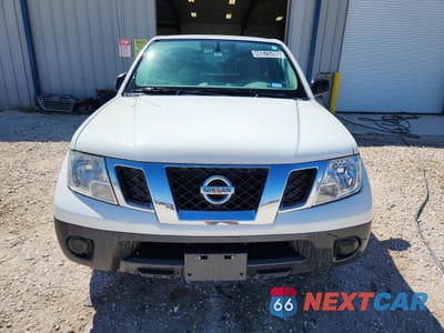 Piąte zdjęcie samochodu w środku: 2018 NISSAN FRONTIER S VIN:1N6BD0CT2JN727659 - miniatura