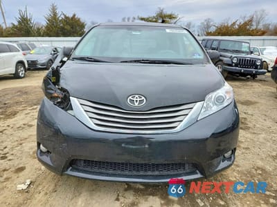 Piąte zdjęcie samochodu w środku: 2013 TOYOTA SIENNA VIN:5TDYK3DC1DS290447 - miniatura
