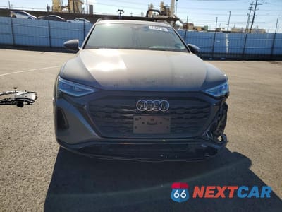Piąte zdjęcie samochodu w środku: 2024 AUDI Q8 E-TRON PREMIUM PLUS VIN:WA15AAGE3RB010978 - miniatura