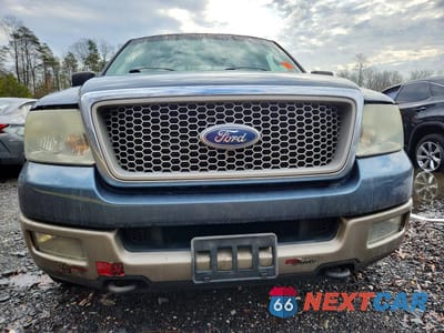 Piąte zdjęcie samochodu w środku: 2004 FORD F150 VIN:1FTPX14574NB41744 - miniatura