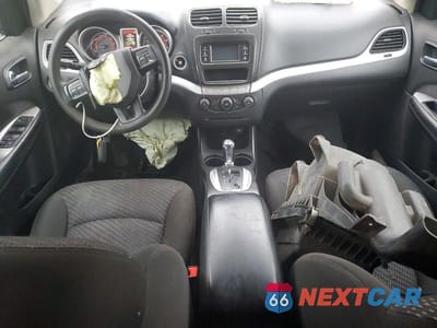 Zdjęcie 8 z 12 samochodu: 2019 DODGE JOURNEY SE VIN:3C4PDCBB4KT837892 - miniatura