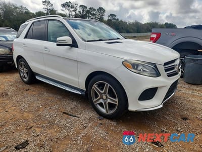 Czwarte zdjęcie samochodu z boku: 2016 MERCEDES-BENZ GLE 350 VIN:4JGDA5JB6GA696861 - miniatura
