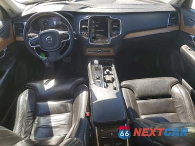 Zdjęcie 8 z 12 samochodu: 2016 VOLVO XC90 T8 VIN:YV4BC0PL6G1034283 - miniatura