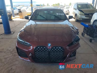 Piąte zdjęcie samochodu w środku: 2022 BMW M440I VIN:WBA83AP04NCJ33076 - miniatura