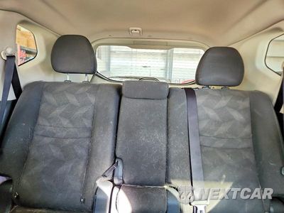 Zdjęcie 10 z 12 samochodu: 2016 NISSAN ROGUE S VIN:KNMAT2MV2GP631170 - miniatura