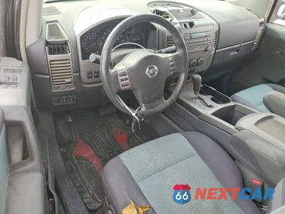 Zdjęcie 8 z 11 samochodu: 2005 NISSAN TITAN XE VIN:1N6AA06B95N525463 - miniatura