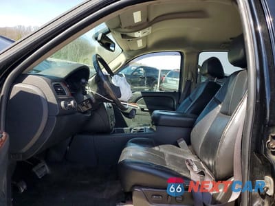 Zdjęcie 7 z 13 samochodu: 2011 GMC YUKON SLT VIN:1GKS2CE05BR242623 - miniatura