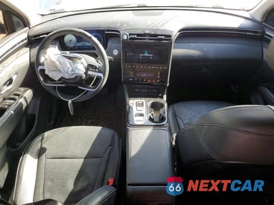 Zdjęcie 8 z 13 samochodu: 2023 HYUNDAI TUCSON LIMITED VIN:5NMJE3AE0PH220430 - miniatura