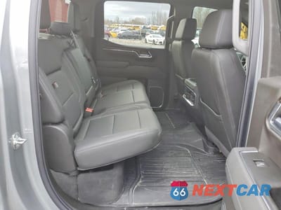 Zdjęcie 10 z 11 samochodu: 2026 GMC SIERRA K1500 SLT VIN:3GTUUDE83TG112464 - miniatura