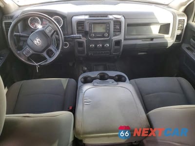 Zdjęcie 8 z 12 samochodu: 2014 RAM 3500 ST VIN:3C63RRGL8EG275360 - miniatura
