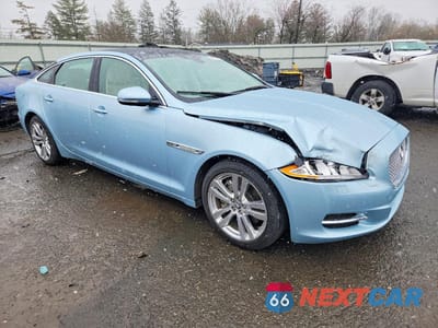 Czwarte zdjęcie samochodu z boku: 2013 JAGUAR XJL PORTFOLIO VIN:SAJWJ2GD1D8V53034 - miniatura