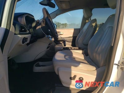Zdjęcie 7 z 13 samochodu: 2021 CHRYSLER VOYAGER VIN:2C4RC1DG9MR551728 - miniatura