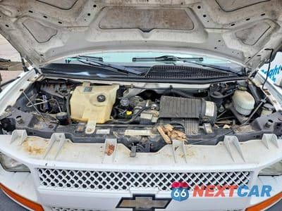 Zdjęcie 7 z 10 samochodu: 2005 CHEV EXPRESS G3500 VIN:1GBHG31V751128199 - miniatura