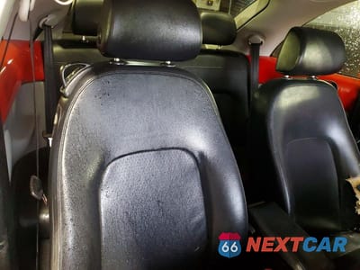 Zdjęcie 10 z 12 samochodu: 2004 VOLKSWAGEN NEW BEETLE GLS VIN:3VWCK31C34M415637 - miniatura