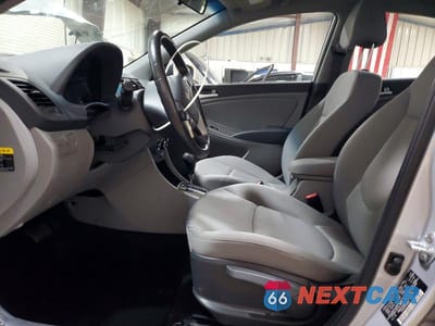 Zdjęcie 7 z 12 samochodu: 2016 HYUNDAI ACCENT SE VIN:KMHCU4AE3GU139606 - miniatura