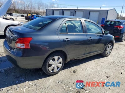 Trzecie zdjęcie samochodu z tyłu: 2010 TOYOTA YARIS BASE VIN:JTDBT4K34A4068374 - miniatura