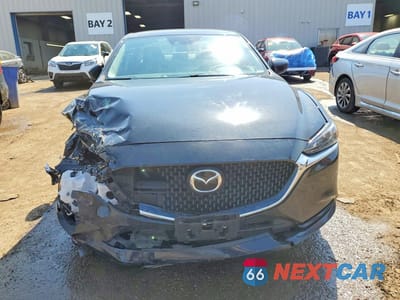 Piąte zdjęcie samochodu w środku: 2020 MAZDA 6 SPORT VIN:JM1GL1UM7L1516587 - miniatura