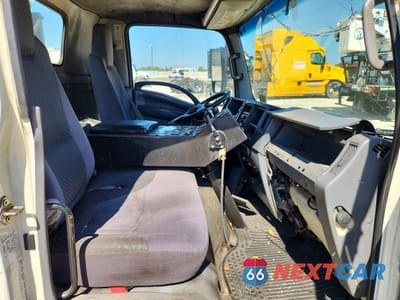 Zdjęcie 11 z 13 samochodu: 2014 ISUZU NPR HD VIN:JALC4W16XE7001189 - miniatura