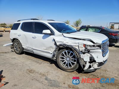 Czwarte zdjęcie samochodu z boku: 2021 GMC ACADIA DENALI VIN:1GKKNXLS3MZ149752 - miniatura