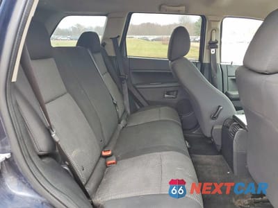 Zdjęcie 11 z 13 samochodu: 2010 JEEP GRAND CHEROKEE LAREDO VIN:1J4PR4GK1AC138093 - miniatura