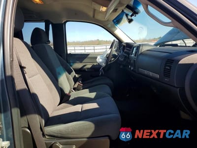 Zdjęcie 7 z 11 samochodu: 2008 CHEVROLET SILVERADO K1500 VIN:1GCEK19J48Z153103 - miniatura