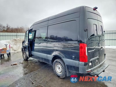 Trzecie zdjęcie samochodu z tyłu: 2020 MERCEDES BENZ SPRINTER 2500 DELIVERY VAN VIN:W1W4EBHY3LT038709 - miniatura