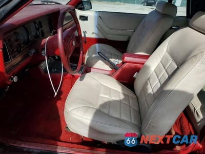 Zdjęcie 7 z 12 samochodu: 1983 FORD MUSTANG VIN:1FABP2738DF156375 - miniatura