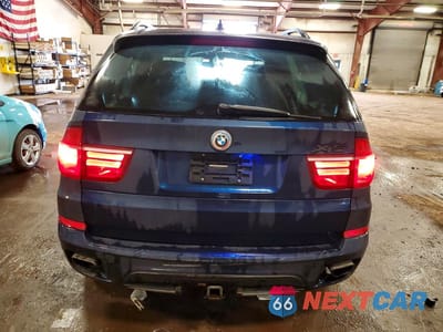 Zdjęcie 6 z 12 samochodu: 2011 BMW X5 XDRIVE50I VIN:5UXZV8C53BL420575 - miniatura