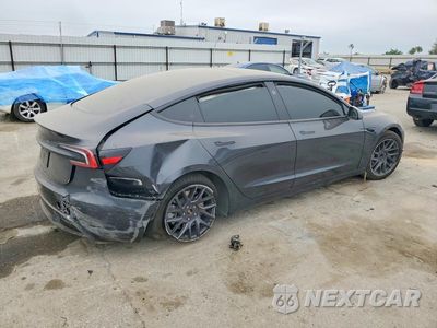 Trzecie zdjęcie samochodu z tyłu: 2025 TESLA MODEL 3 VIN:5YJ3E1EA7SF977761 - miniatura