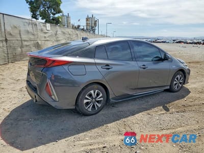 Trzecie zdjęcie samochodu z tyłu: 2017 TOYOTA PRIUS PRIME ADVANCED VIN:JTDKARFP2H3039729 - miniatura