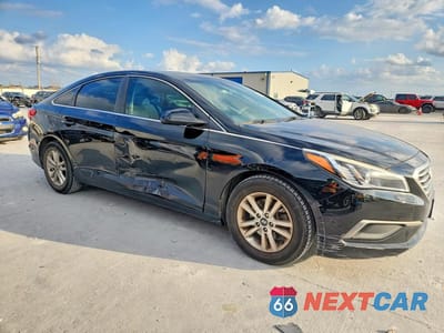 Czwarte zdjęcie samochodu z boku: 2016 HYUNDAI SONATA SE VIN:5NPE24AF4GH302768 - miniatura