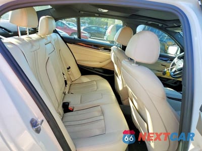 Zdjęcie 10 z 12 samochodu: 2019 BMW 530 I VIN:WBAJA5C59KWW37777 - miniatura