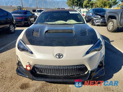 Piąte zdjęcie samochodu w środku: 2013 SCION FR-S BASE VIN:JF1ZNAA12D2729025 - miniatura