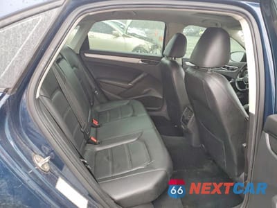 Zdjęcie 10 z 12 samochodu: 2019 VOLKSWAGEN PASSAT WOLFSBURG VIN:1VWLA7A38KC013394 - miniatura