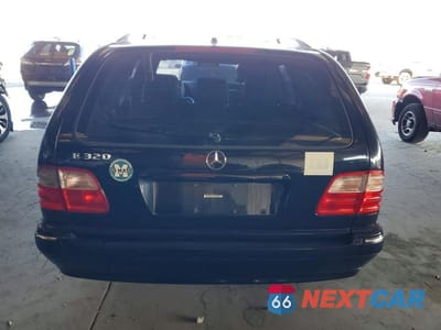 Zdjęcie 6 z 11 samochodu: 2001 MERCEDES-BENZ E 320 VIN:WDBJH65J11B308736 - miniatura