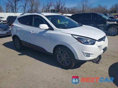 Czwarte zdjęcie samochodu z boku: 2014 HYUNDAI TUCSON SE VIN:KM8JU3AG2EU841402 - miniatura