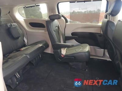 Zdjęcie 11 z 12 samochodu: 2017 CHRYSLER PACIFICA TOURING L VIN:2C4RC1BGXHR584360 - miniatura