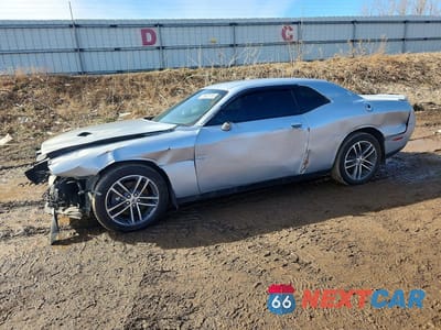 2019 DODGE CHALLENGER SXT 2C3CDZGG1KH760014 - główne zdjęcie licytacji z USA - miniatura