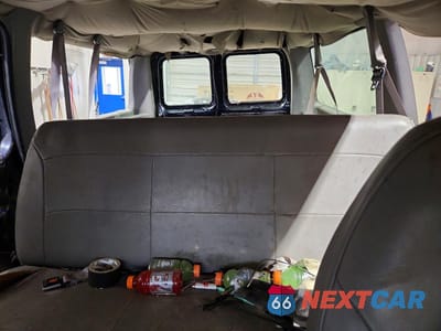 Zdjęcie 10 z 14 samochodu: 2000 FORD ECONOLINE E150 WAGON VIN:1FMRE11W4YHA39734 - miniatura