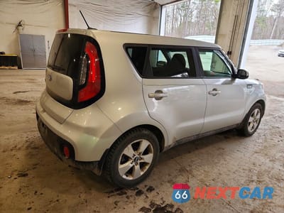 Trzecie zdjęcie samochodu z tyłu: 2018 KIA SOUL BASE VIN:KNDJN2A27J7609841 - miniatura